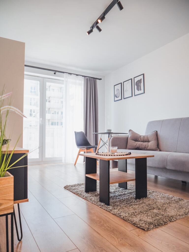 B_T_bez_stopki_14_Easy-Resize.com